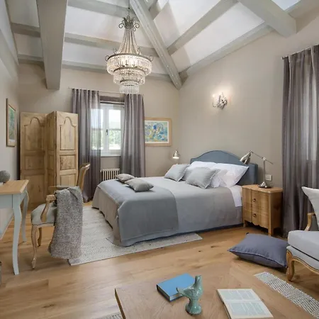 Elena With Private Pool And Sport Courts *